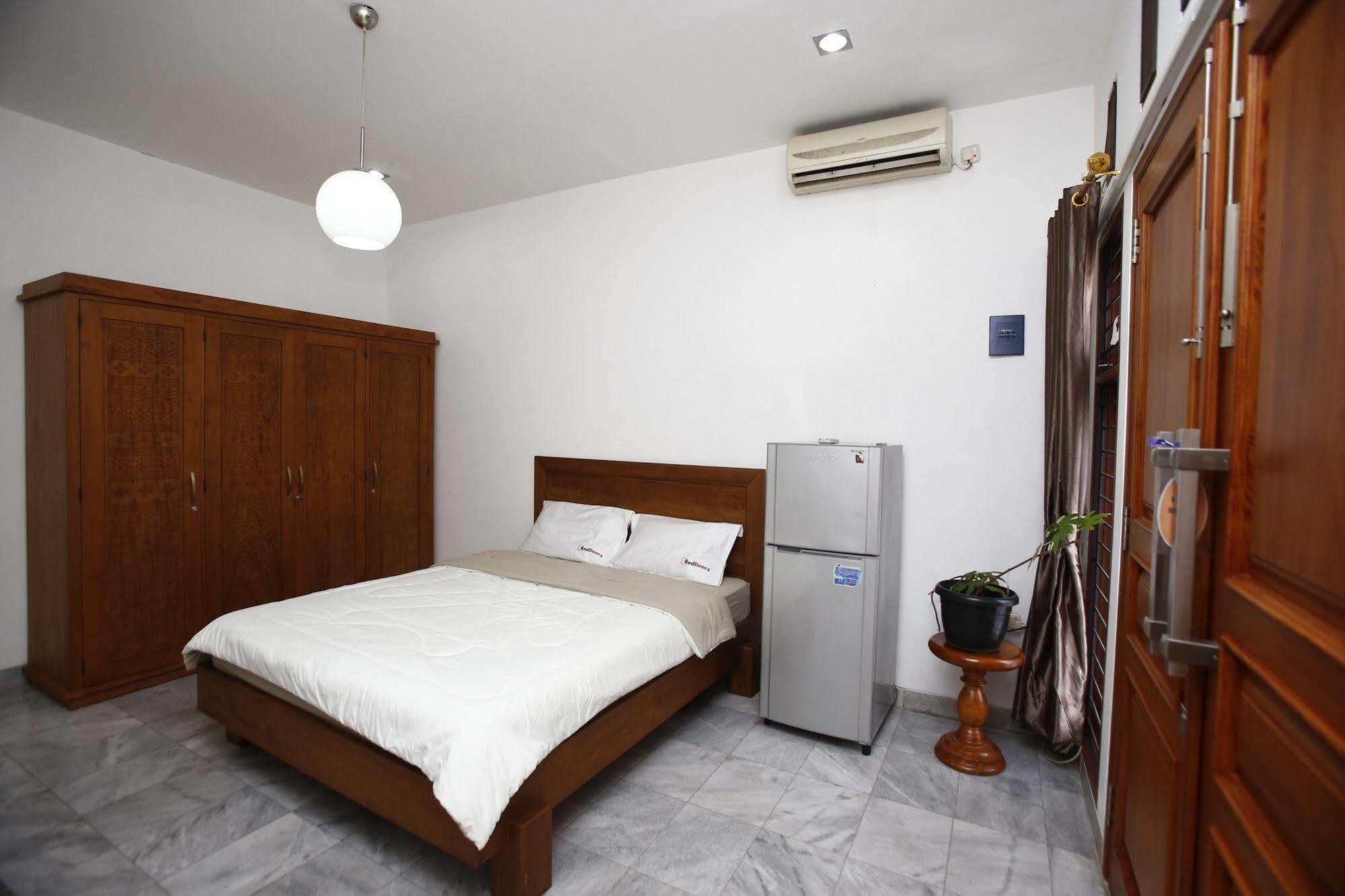 Hotel Reddoorz @ Ragunan 2*